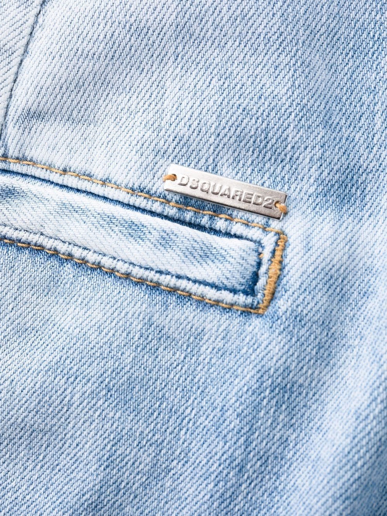 High-waisted boxy jeans