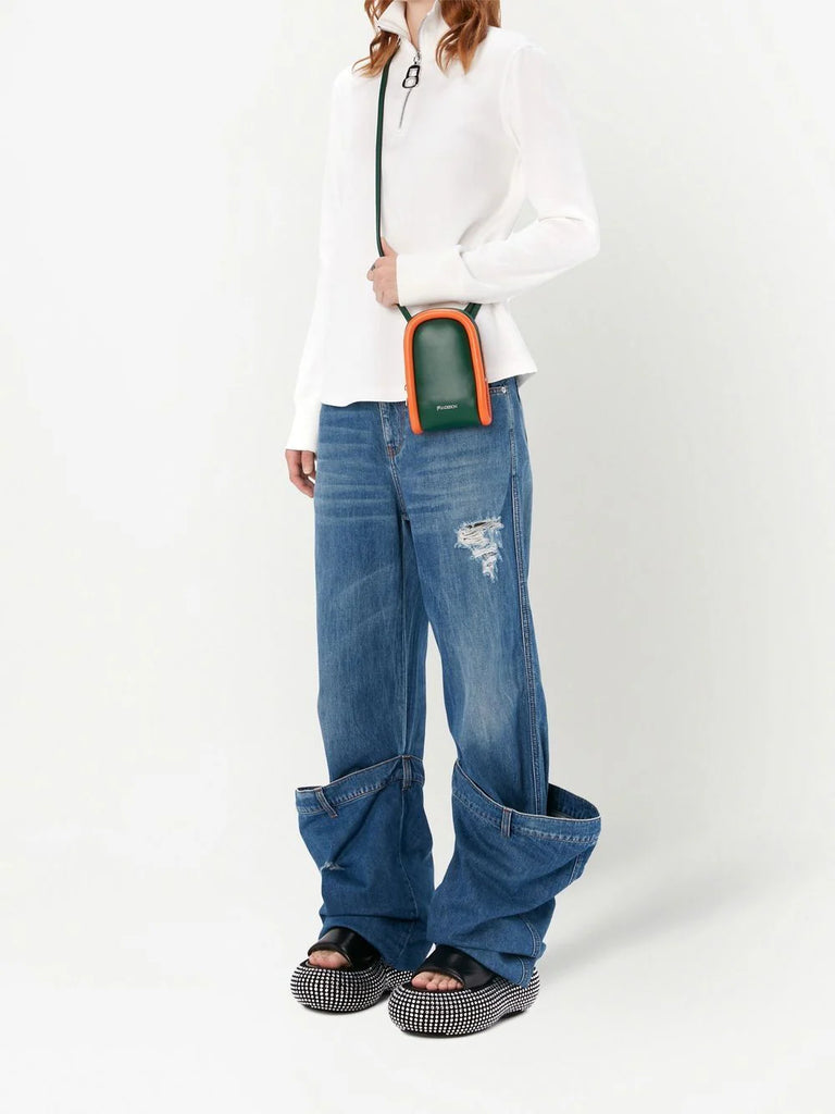 distressed Bucket jeans