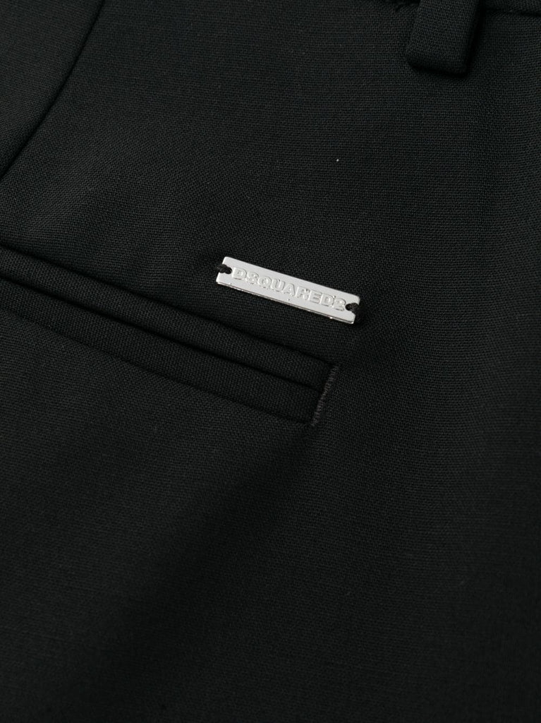 Pielāgotas bikses ar logotipu