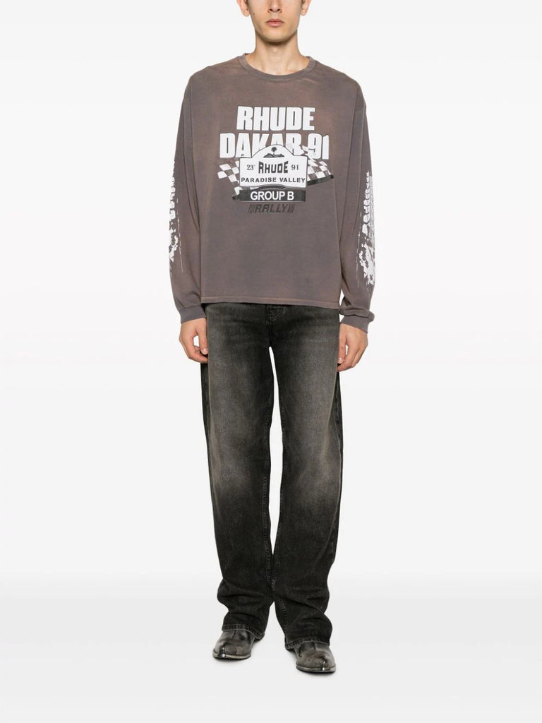 schwarze Jeans mit mittelhohem Bund und weitem Bein