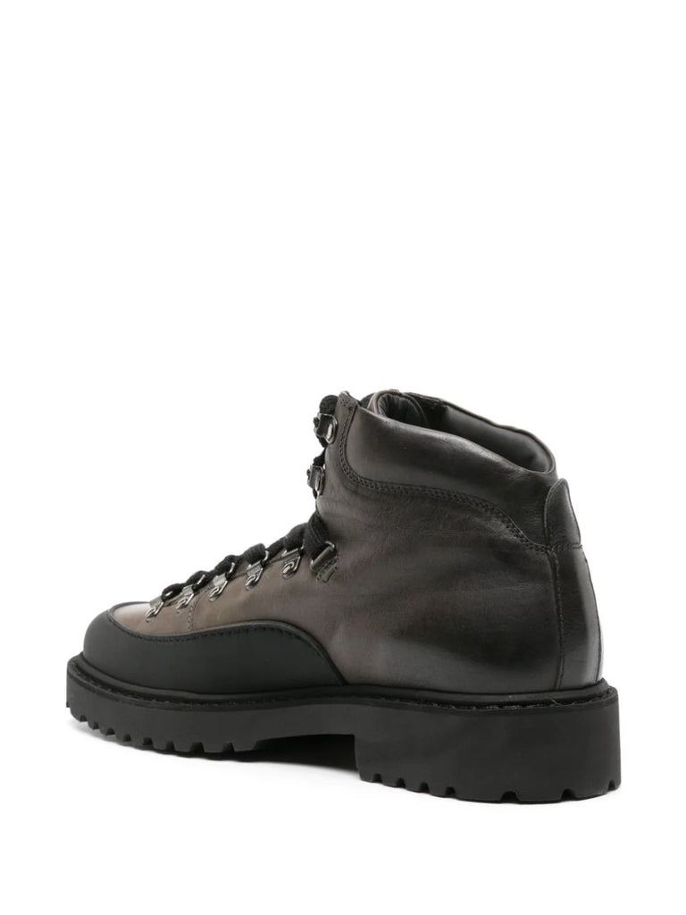 lace-up leather ankle boots