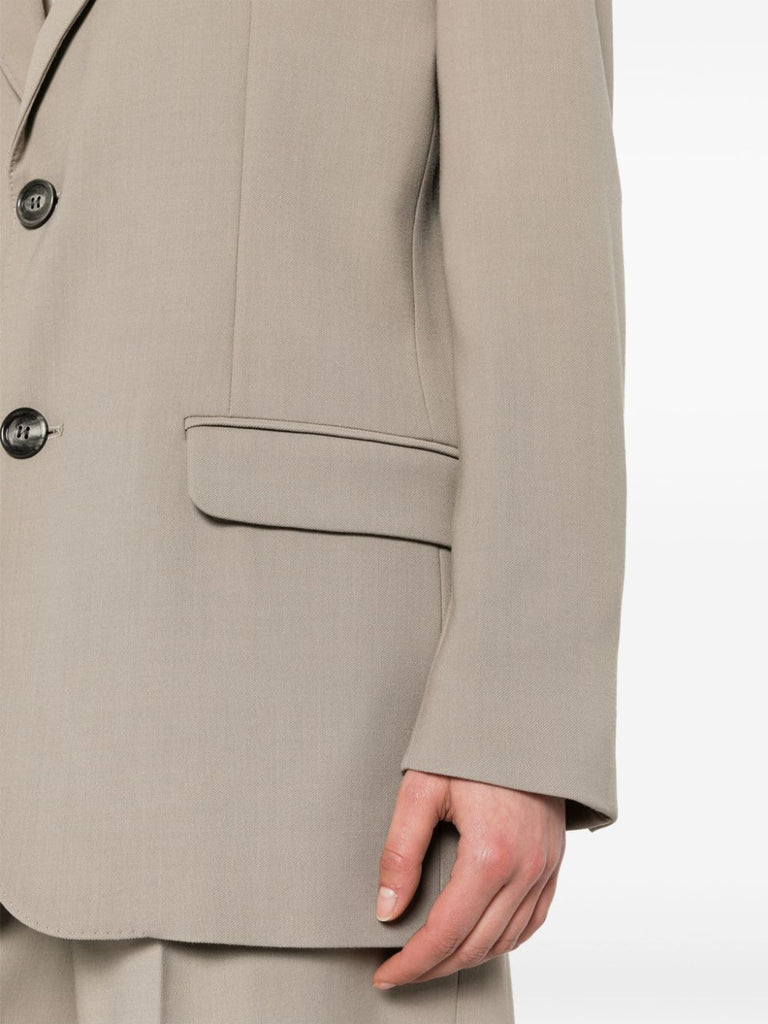 single-breasted blazer