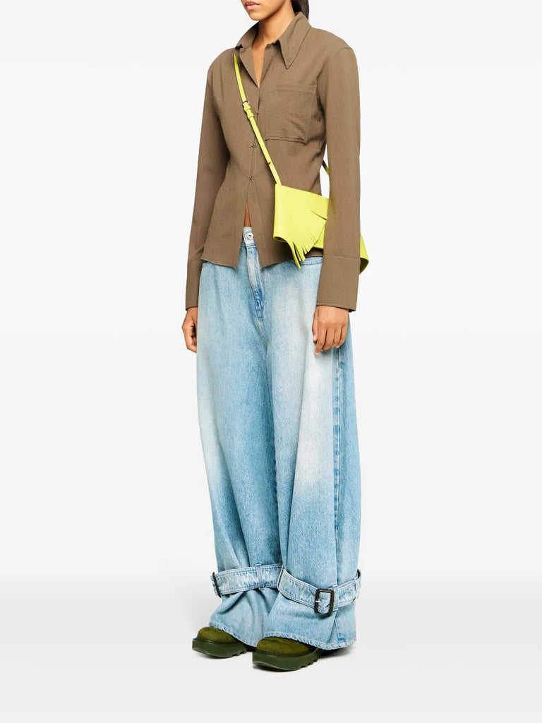 Jeans mit Schnalle