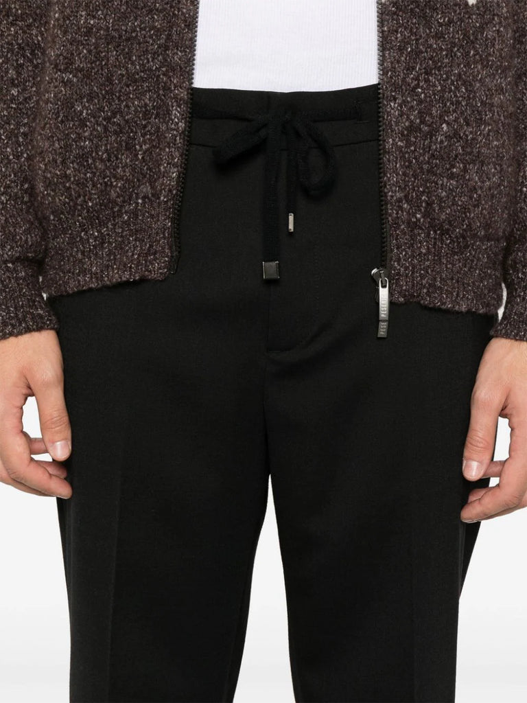 drawstring-waist trousers