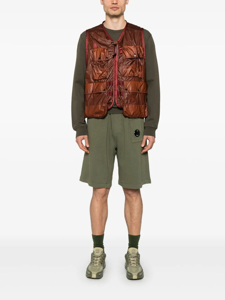 Lens-detail fleece cargo shorts