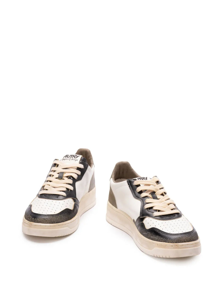 Medalist sneakers