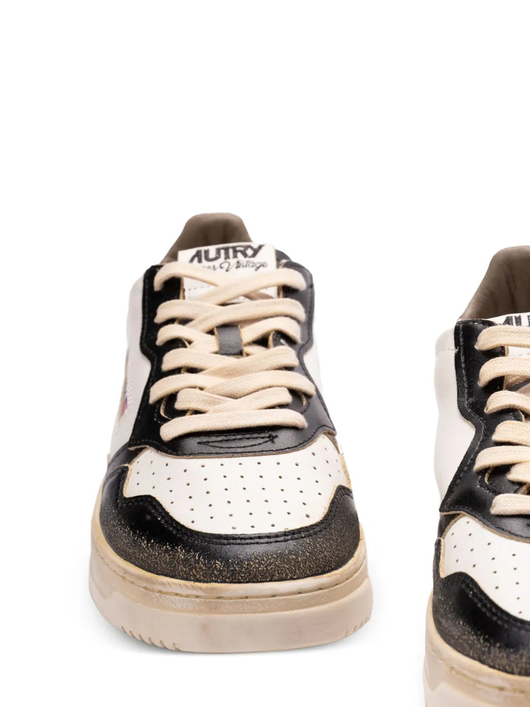 Medalist sneakers