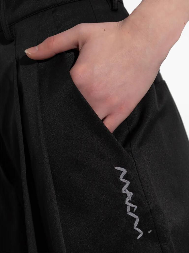 Shorts mit gesticktem Logo