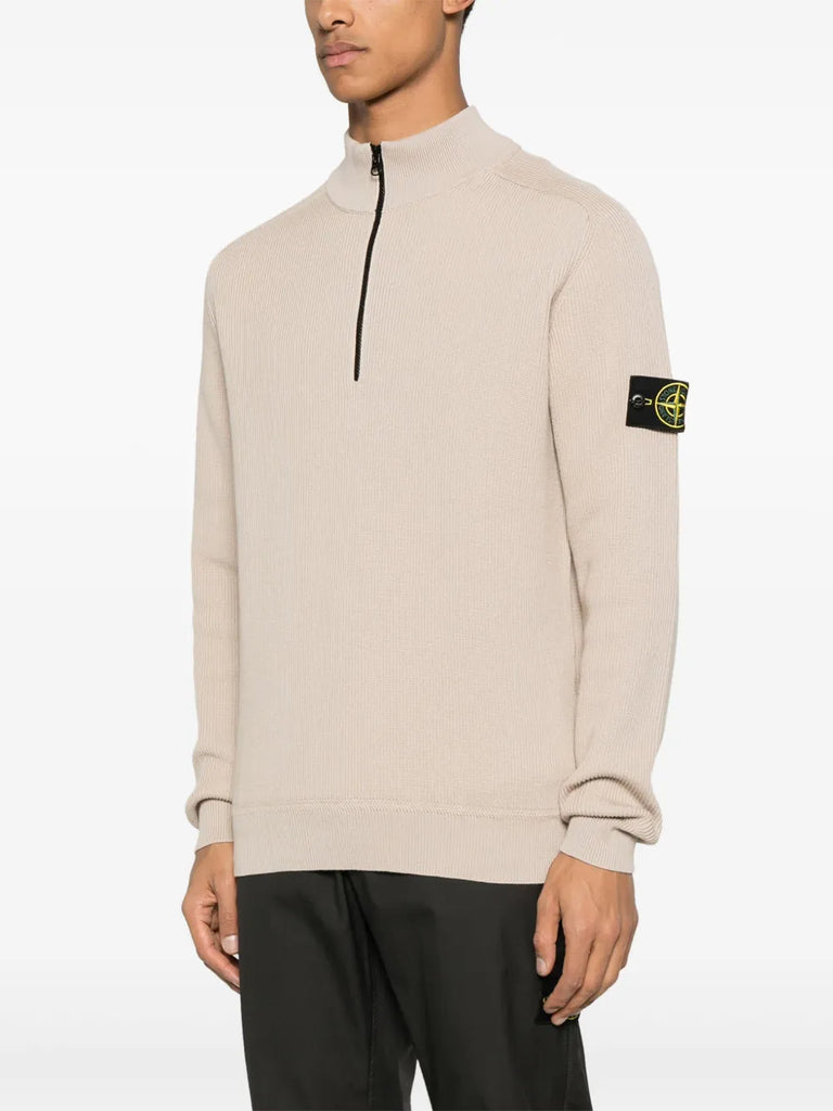 Pullover mit Kompass-Aufnäher