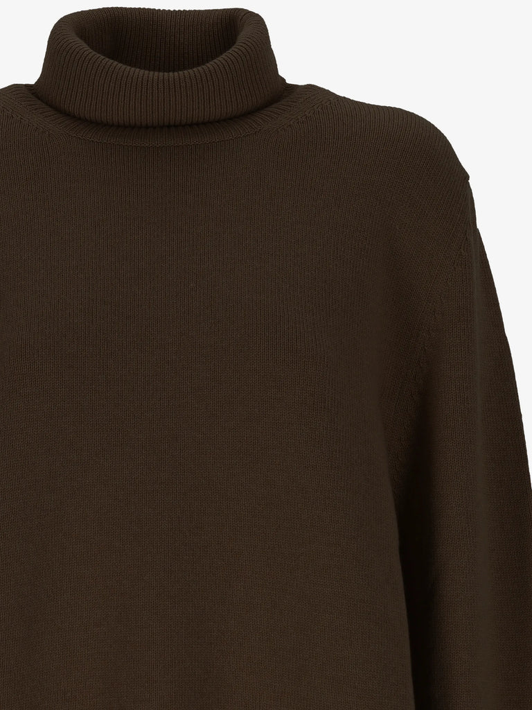 SWEATER 6