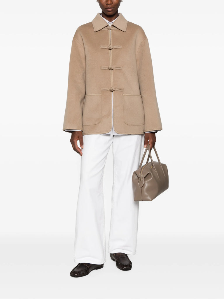 toggle-fastening patch-pocket jacket