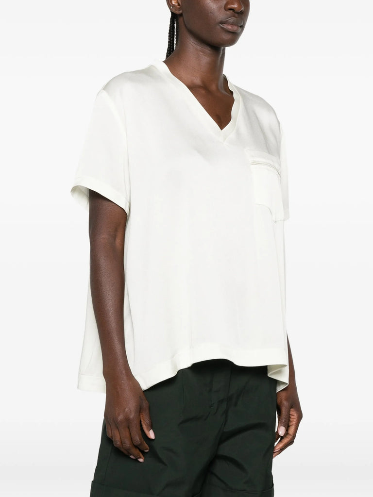 V-neck T-shirt