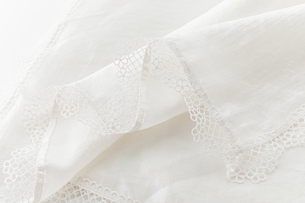 Eos lace blouse