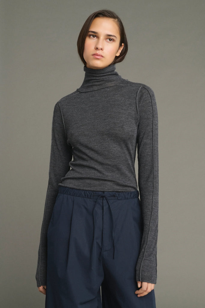 roll-neck wool sweater LOIS