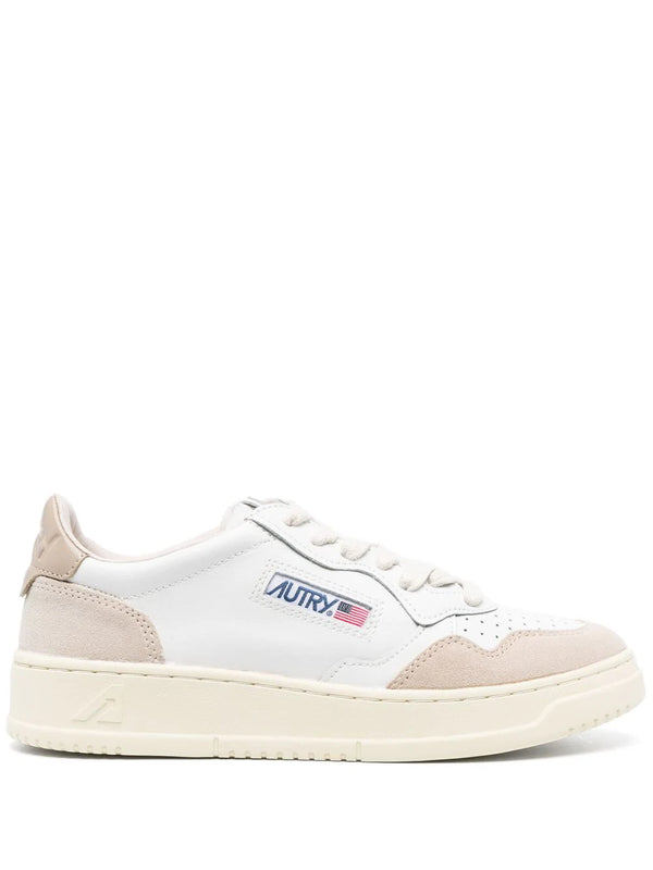 Medalist low-top sneakers