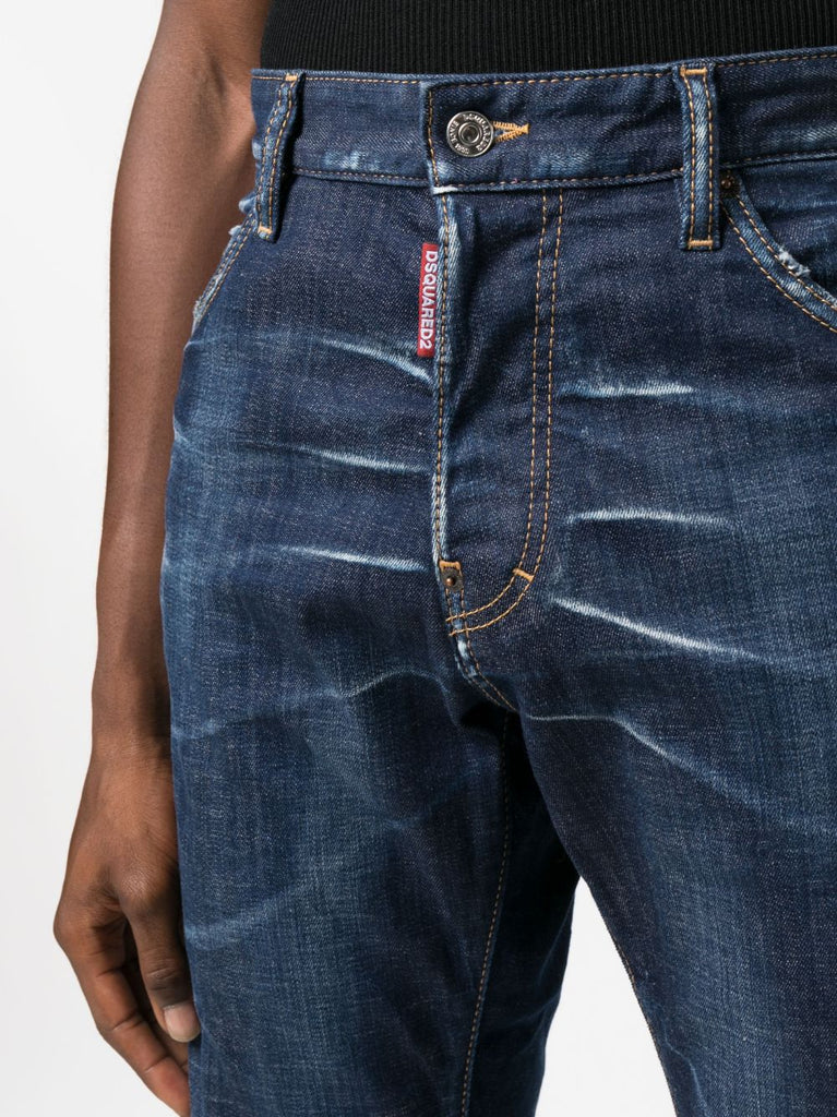 schmal geschnittene Jeans aus Stretch-Baumwolle 