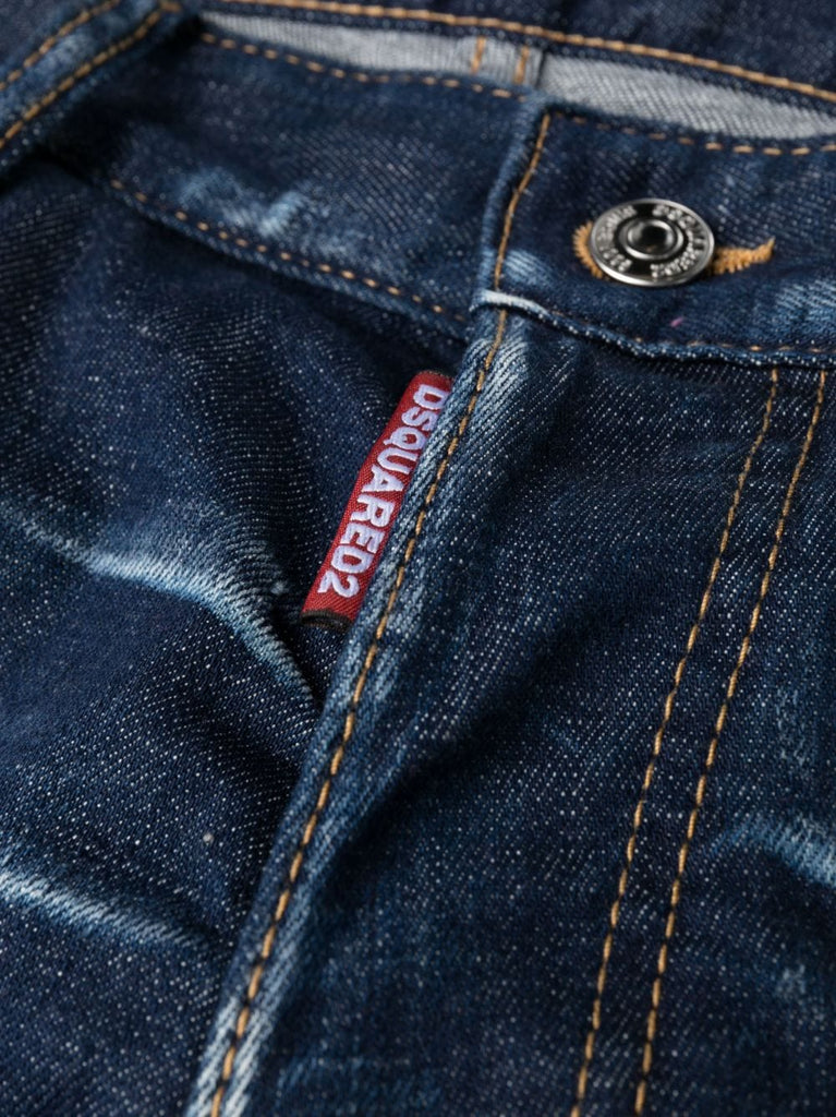 schmal geschnittene Jeans aus Stretch-Baumwolle 