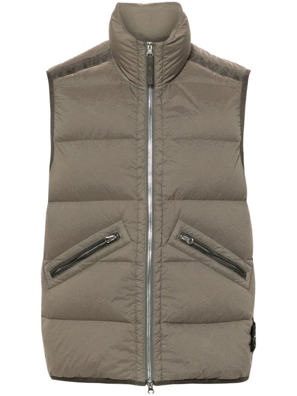 Compass-badge quilted gilet