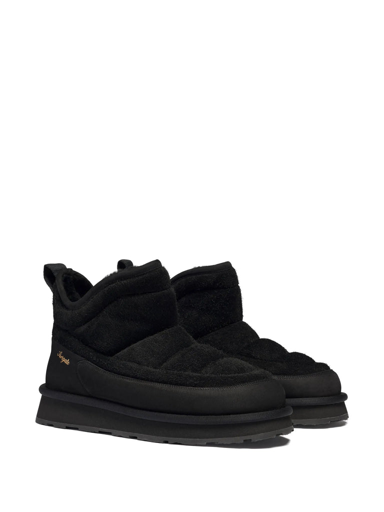 Pillow boots