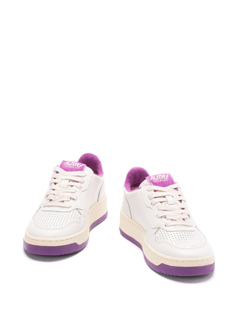 Medalist trainers