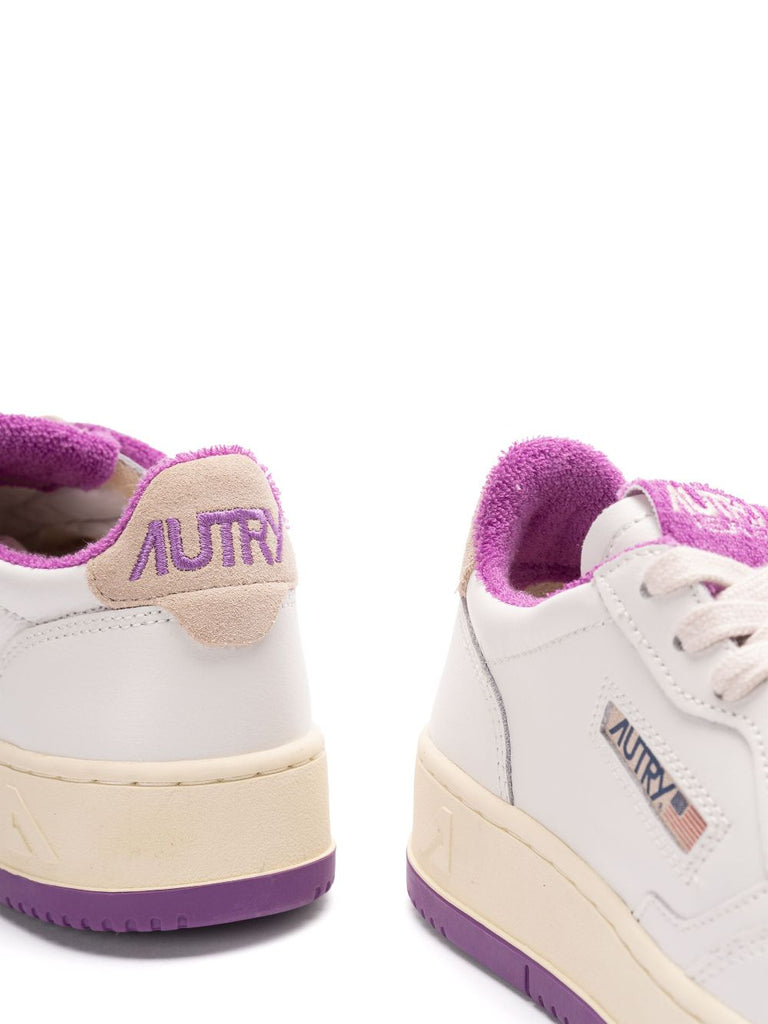 Medalist trainers