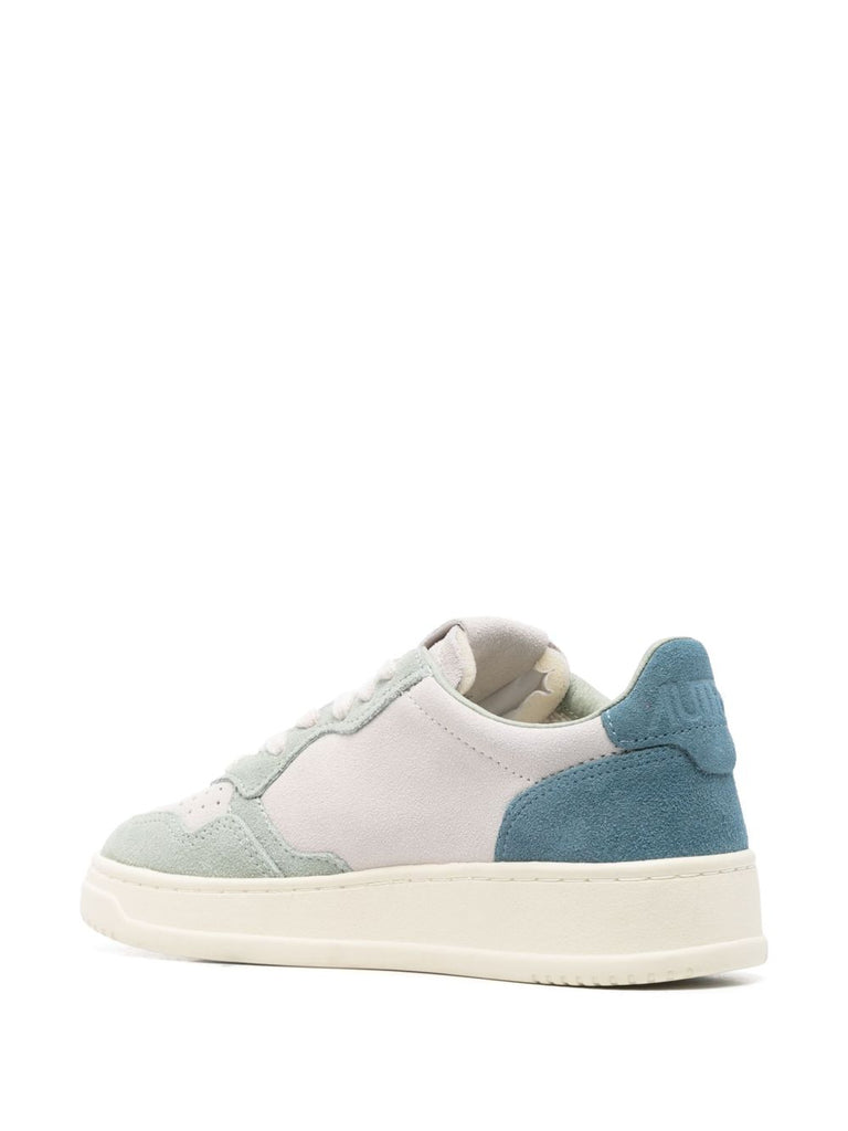 Medalist sneakers