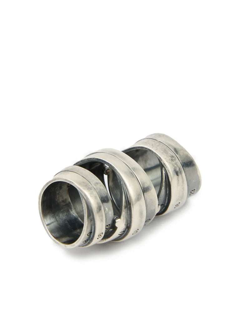 Signautre Numbers motif ring