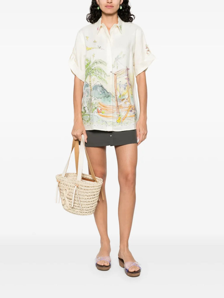 graphic-print shirt