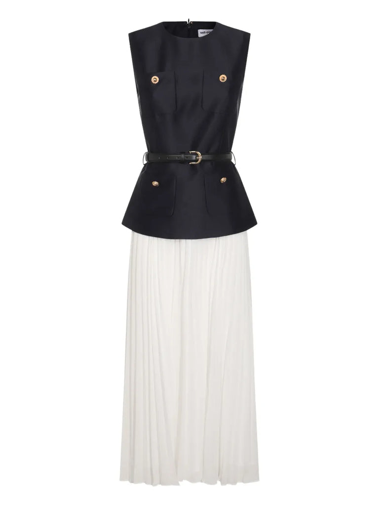 sleeveless dress