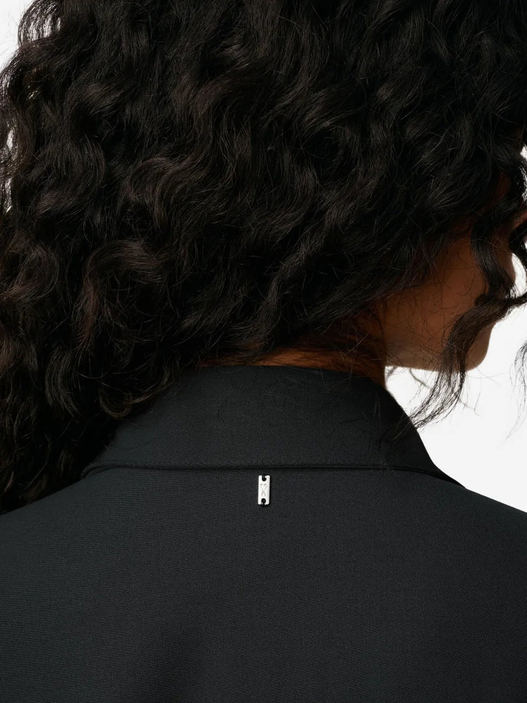 classic-collar wool shirt