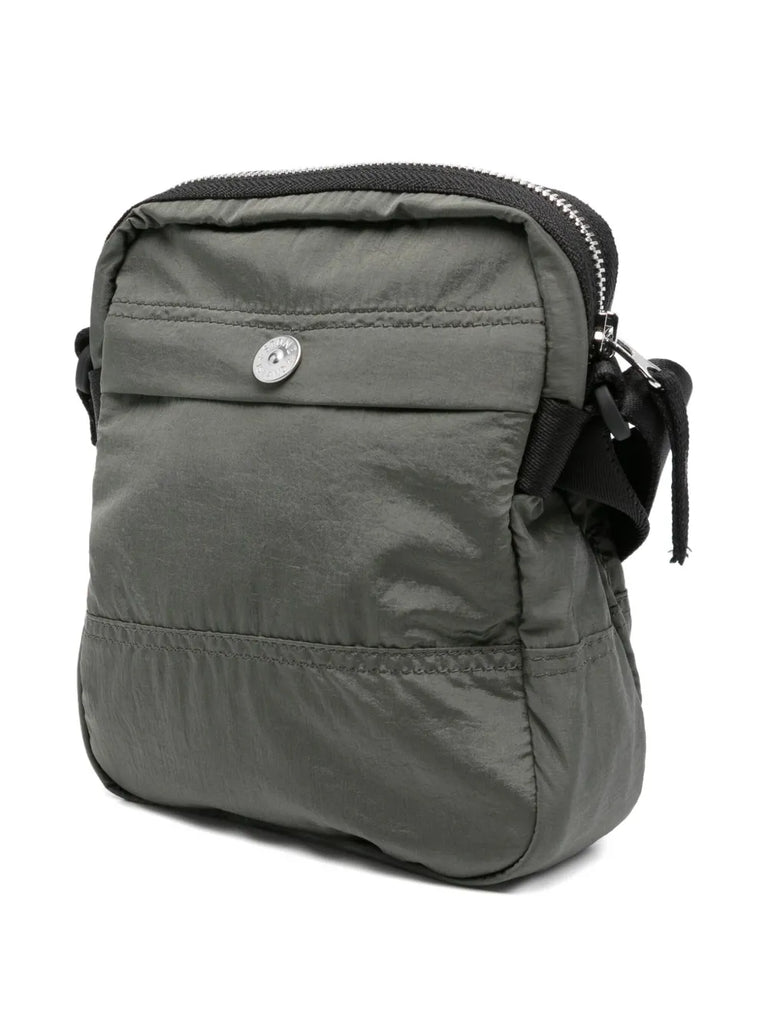 zip-fastening messenger bag