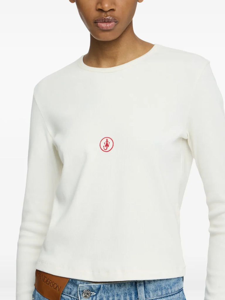 logo-embroidered T-shirt