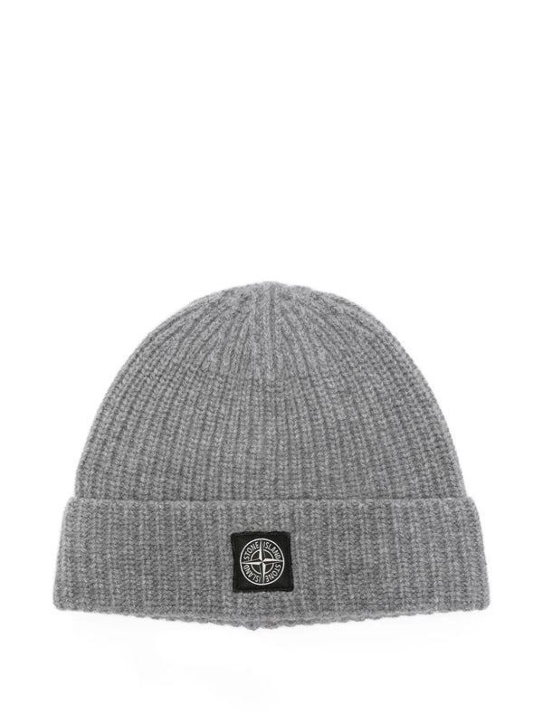 ribbed logo-patch beanie