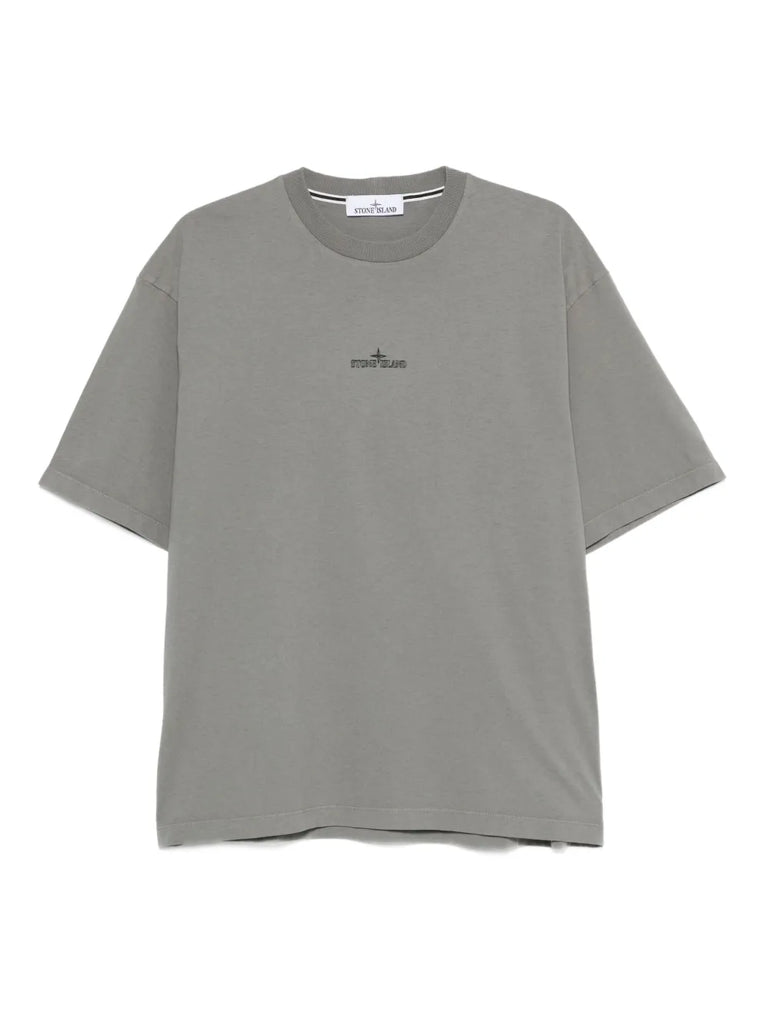 logo-embroidered T-shirt