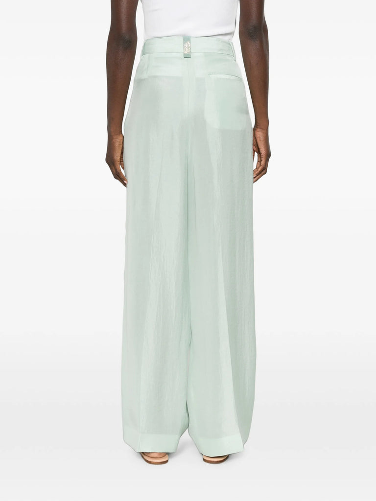 pleated trousers