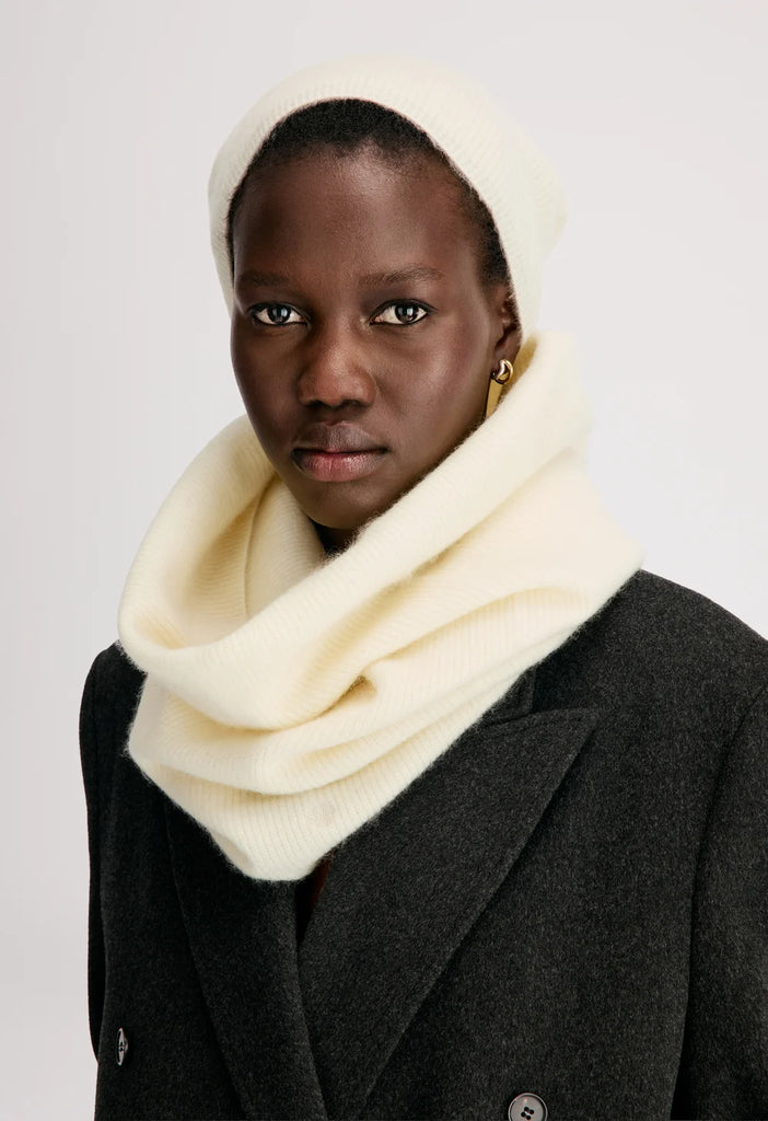 Larry scarf