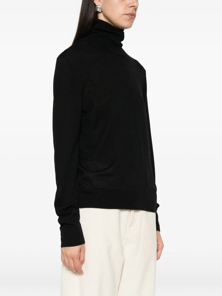 Fine knitted wool cashmere turtleneck
